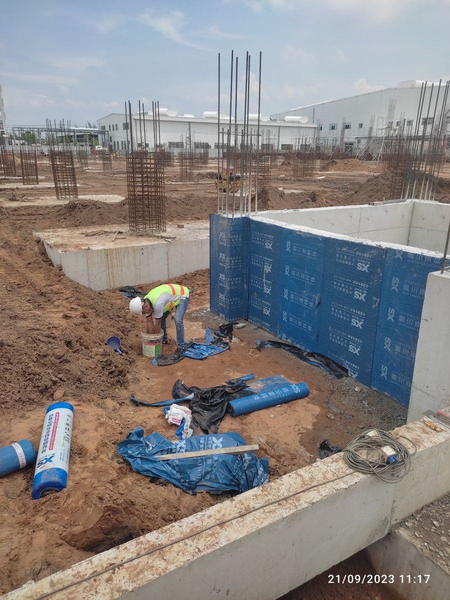 màng chống thấm tự dính bitum